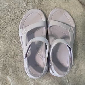Teva hurricane drift sandals